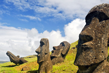Easter-Island-Tours-Achiote-Roads